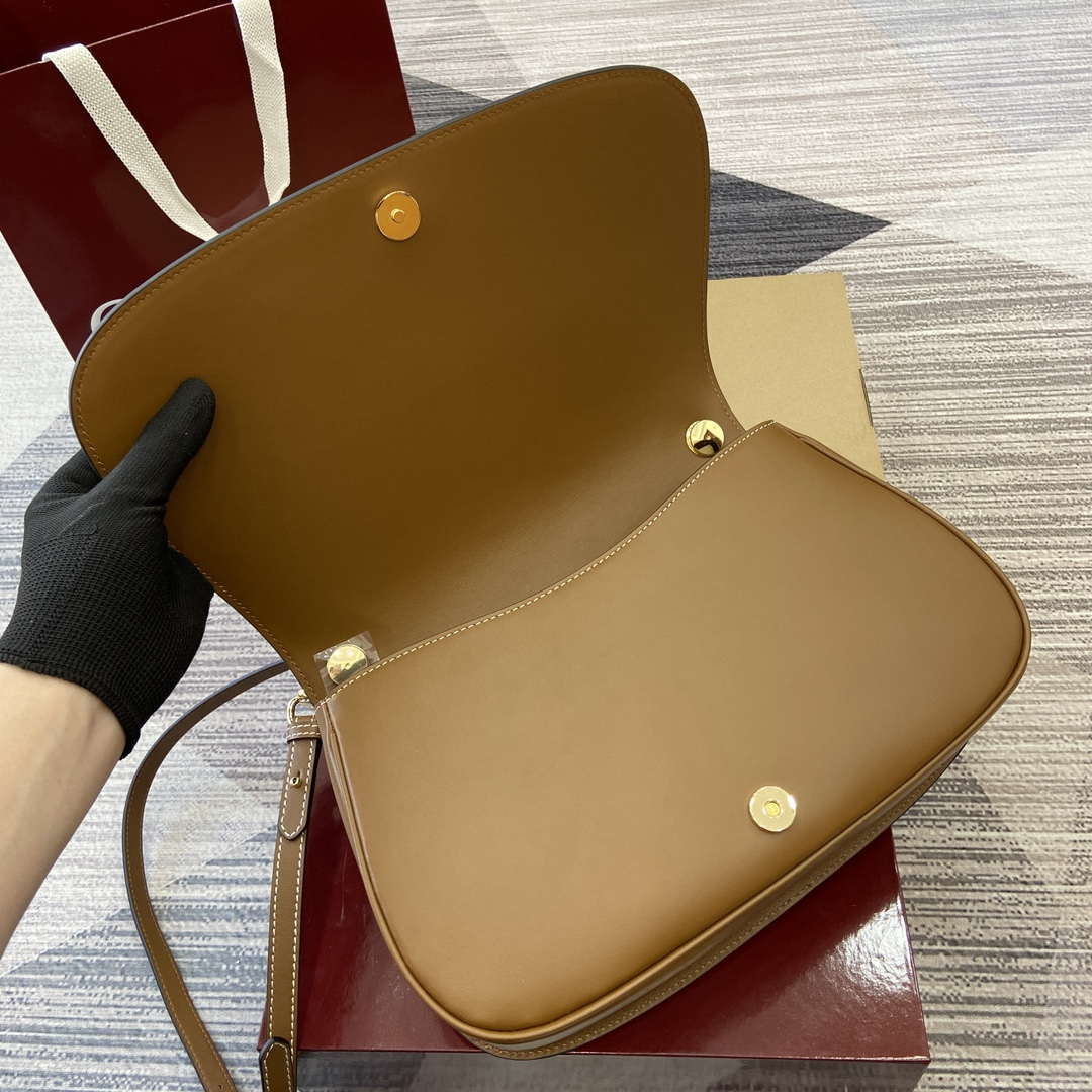 Gucci 815716 Gucci Blondie Medium top handle bag Brown