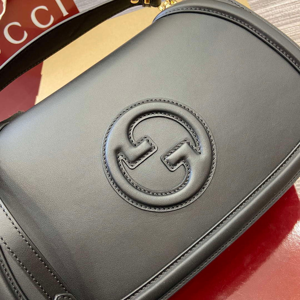 Gucci 815716 Gucci Blondie Medium top handle bag Black