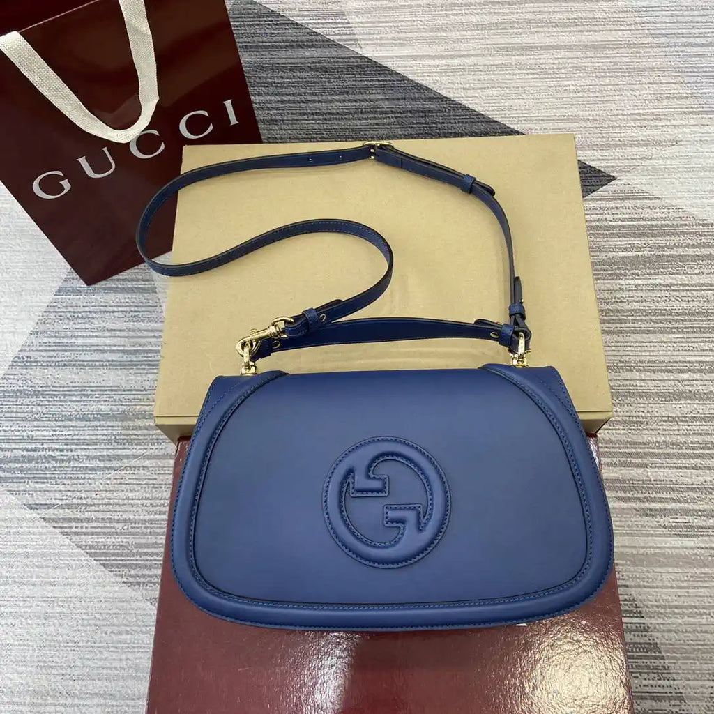 Gucci 815719 Gucci Blondie Medium top handle bag Leather Blue