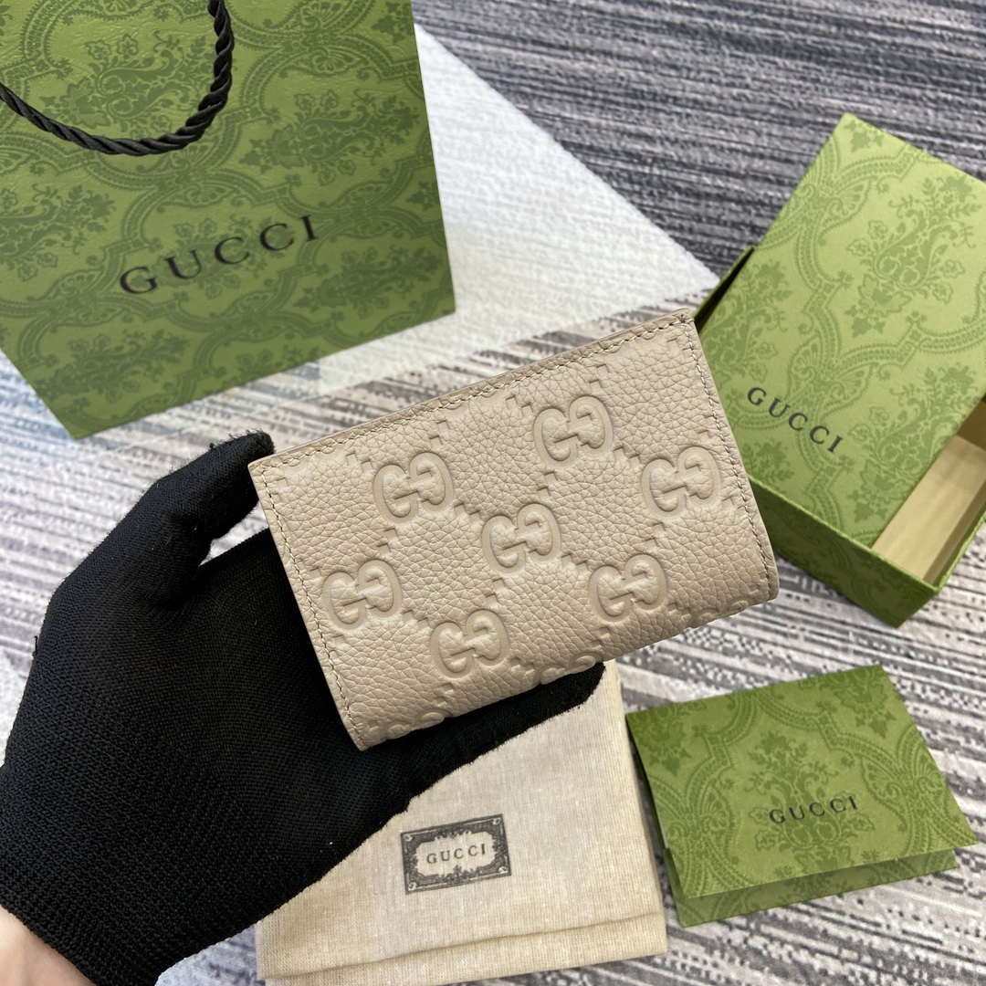 Gucci 815874 GG Emblem Medium wallet Taupe - Default Title - View 1