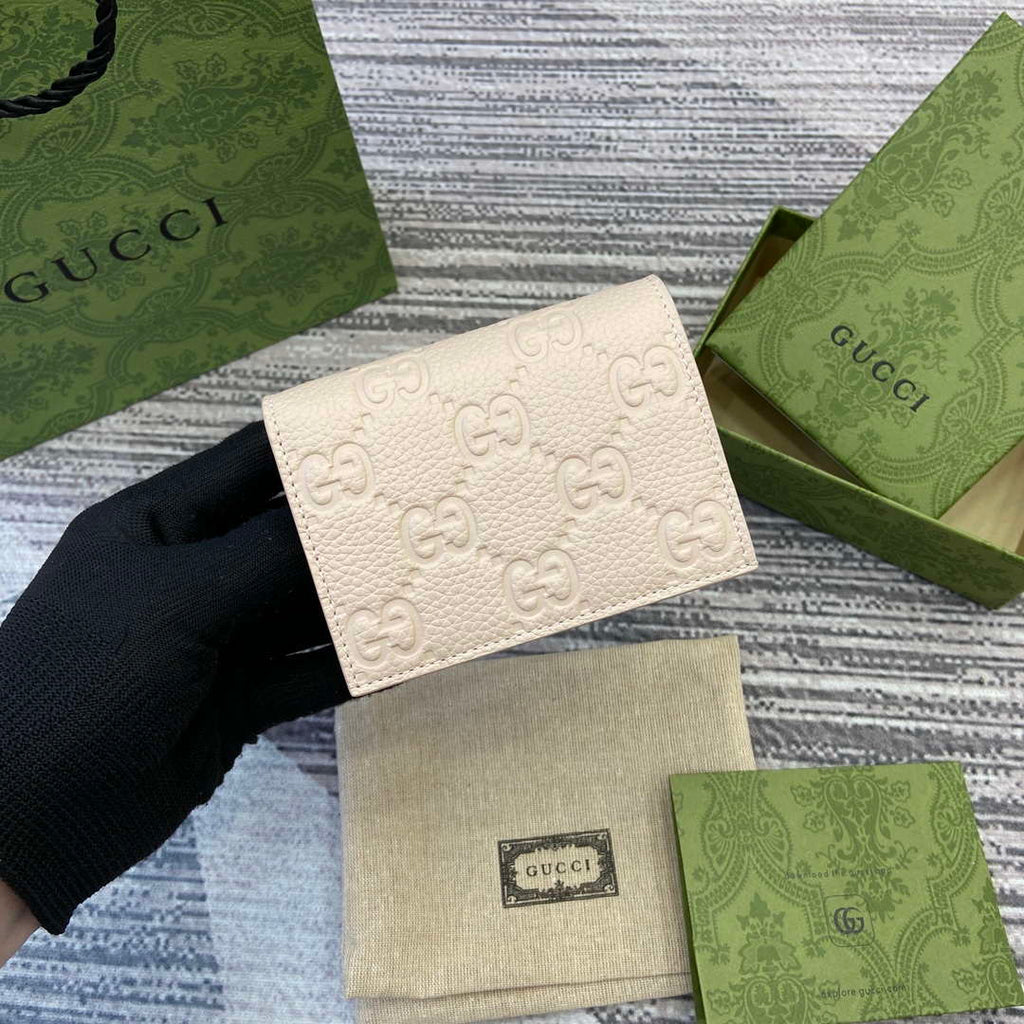 Gucci 815901 GG Emblem mini wallet Beige
