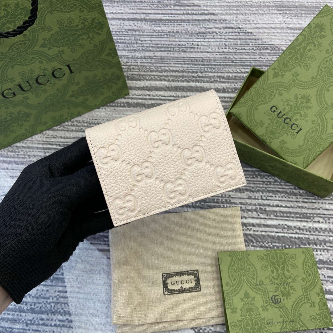 Gucci 815901 GG Emblem mini wallet Beige