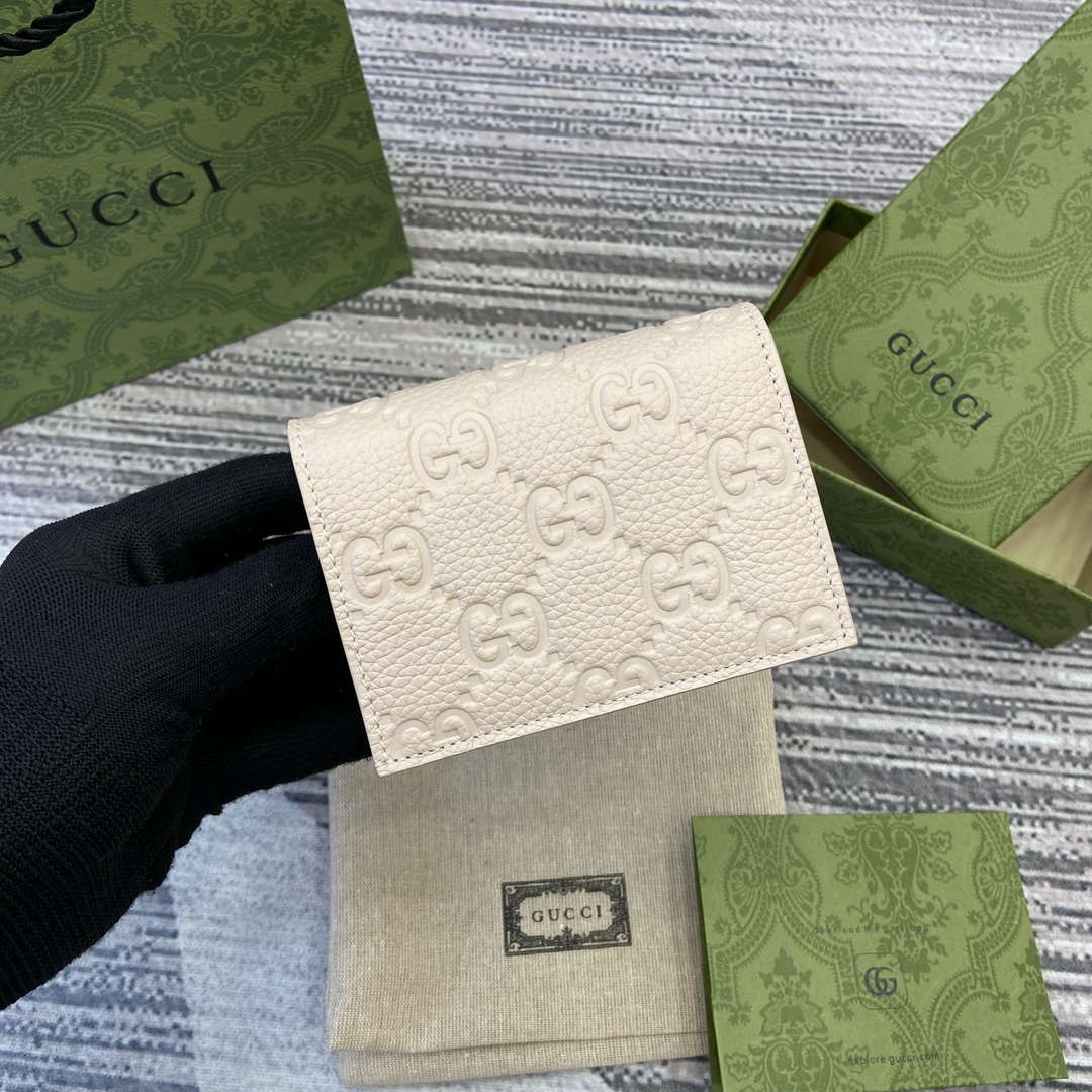 Gucci 815901 GG Emblem mini wallet Beige