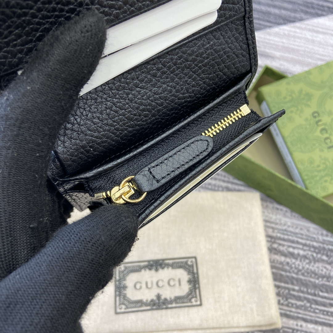 Gucci 815901 GG Emblem mini wallet Black