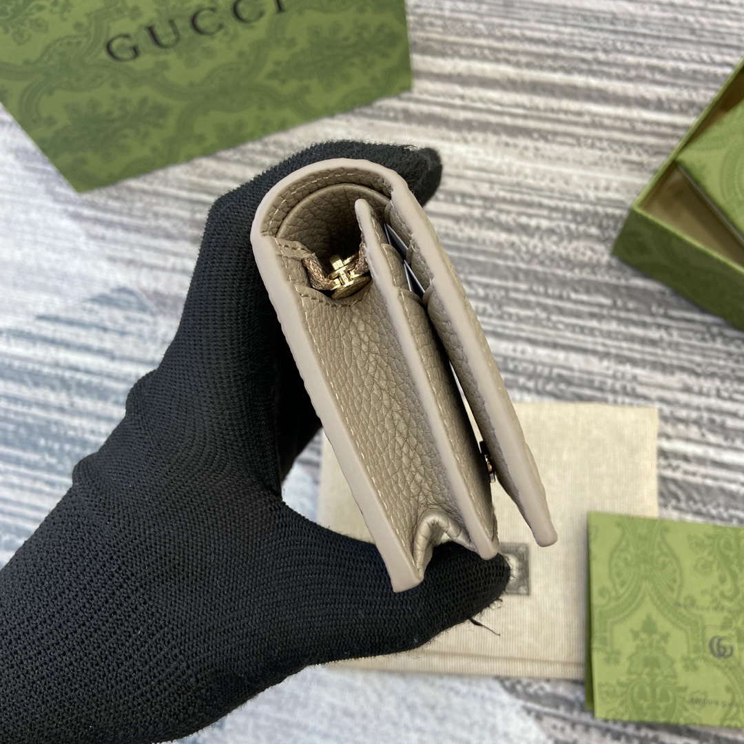 Gucci 815901 GG Emblem mini wallet Taupe - Default Title - View 3