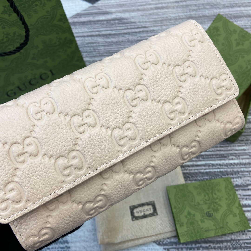 Gucci 815922 GG Emblem continental wallet Beige