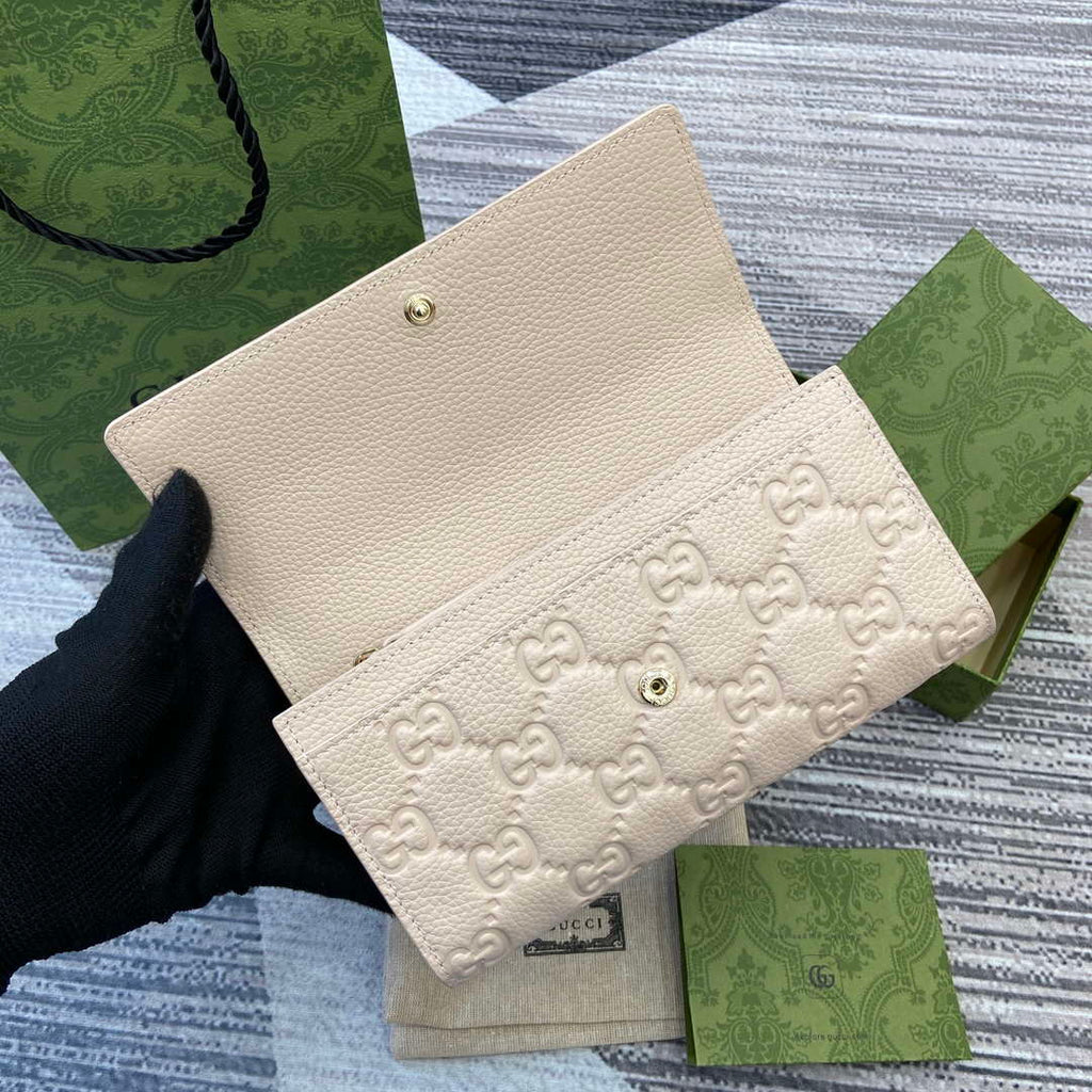 Gucci 815922 GG Emblem continental wallet Beige