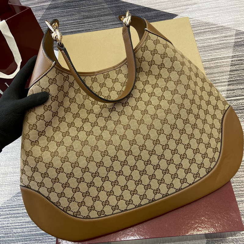 Gucci 815924 Gucci B Medium Shoulder Bag Brown leather trim