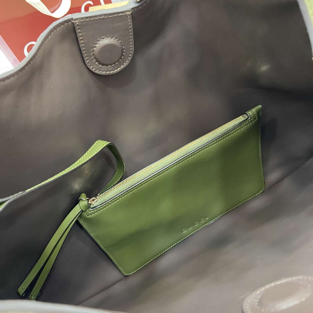 Gucci 815924 Gucci B Medium Shoulder Bag Green