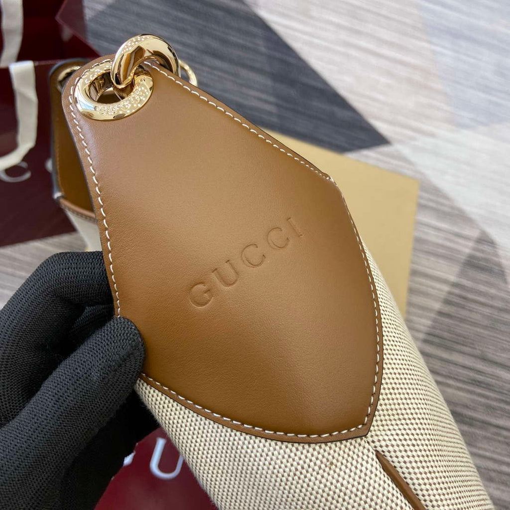 Gucci 815924 Gucci B Medium Shoulder Bag Natural cotton linen canvas Brown