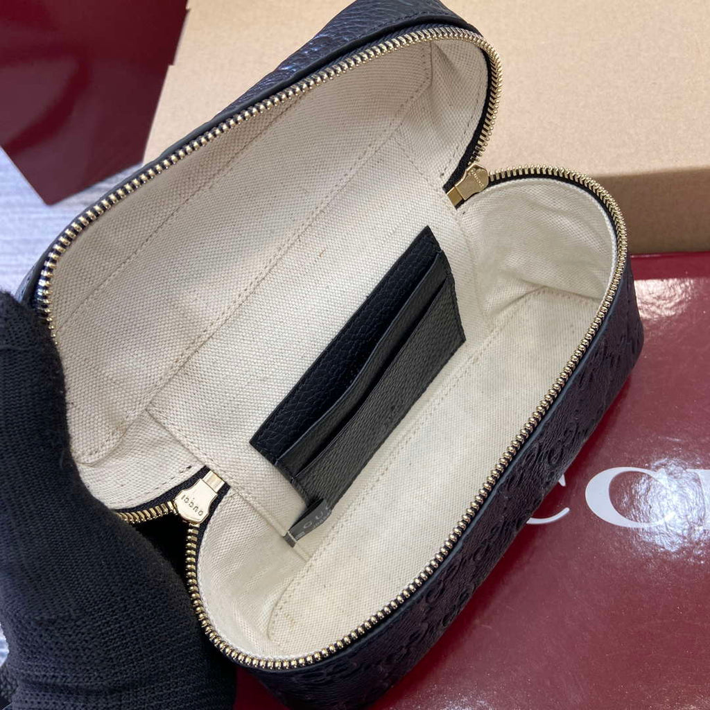 Gucci 815949 GG Emblem super mini bag Black
