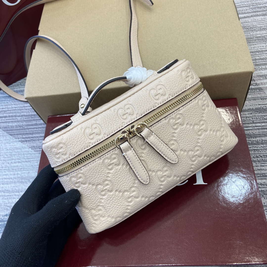 Gucci 815949 GG Emblem super mini bag Beige - Default Title - View 5