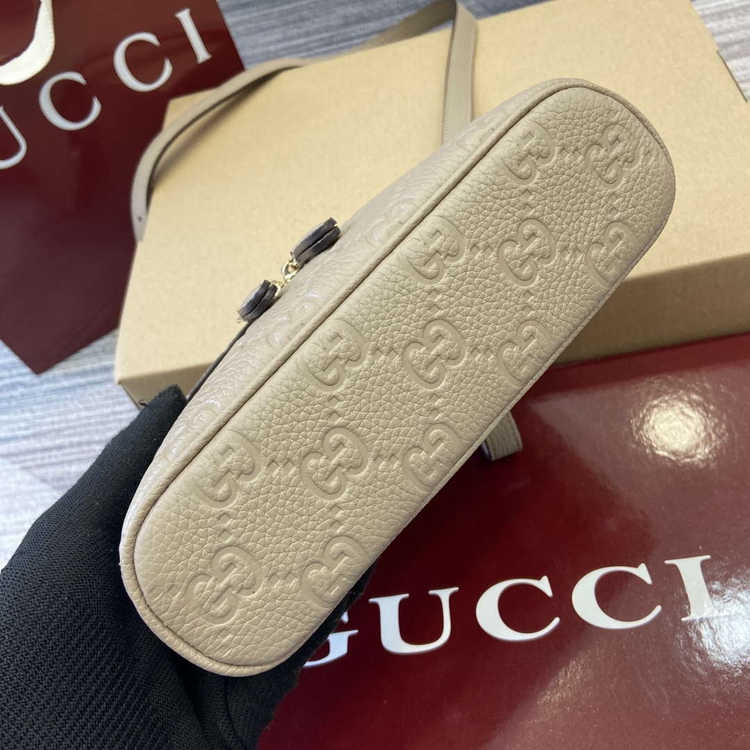 Gucci 815949 GG Emblem super mini bag Apricot - Default Title - View 8