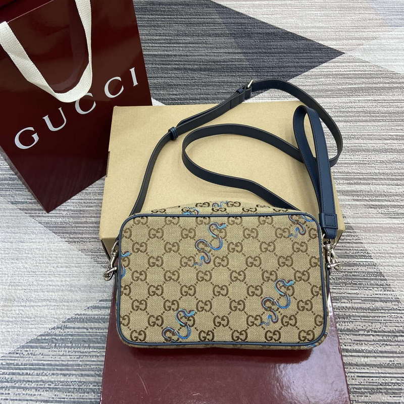 Gucci 817771 Small Embroidered Snake Crossbody Bag Apricot cloth