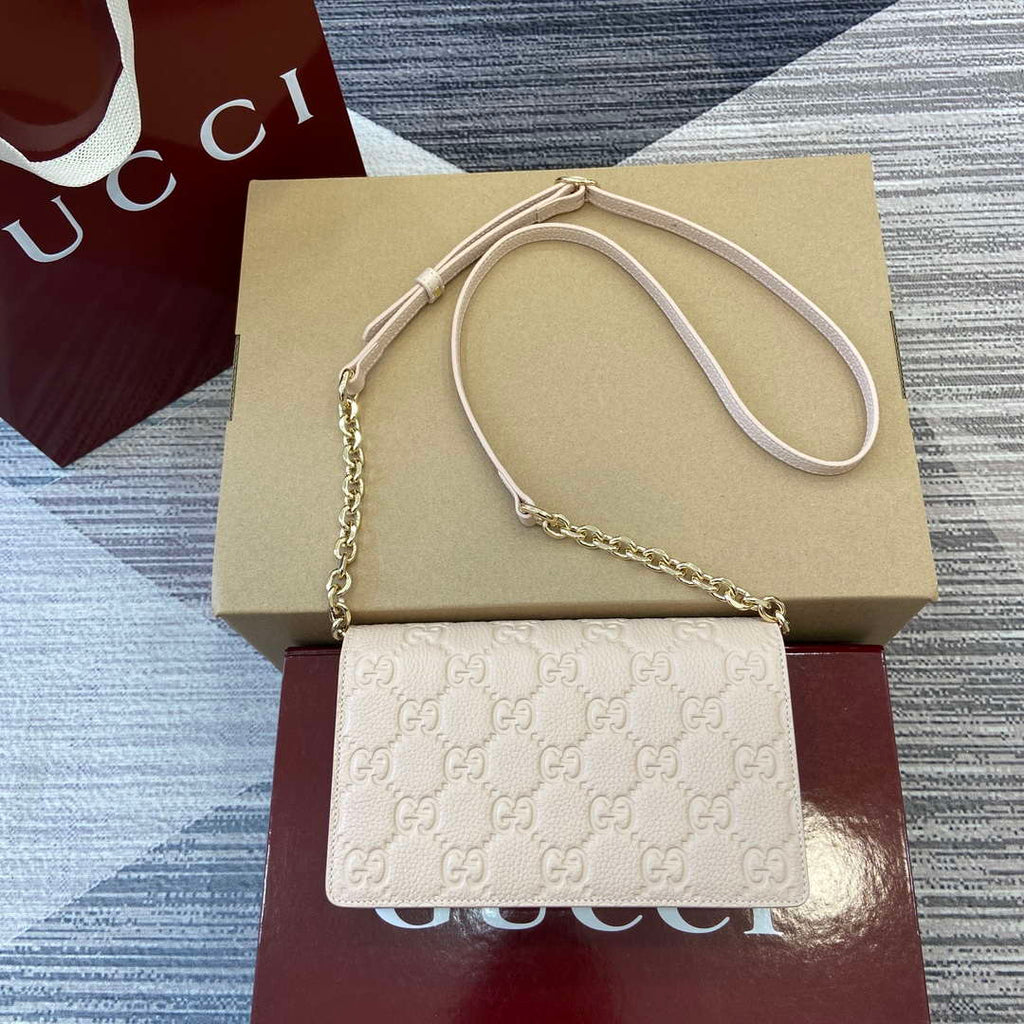 Gucci 818705 GG Emblem super mini shoulder bag Beige