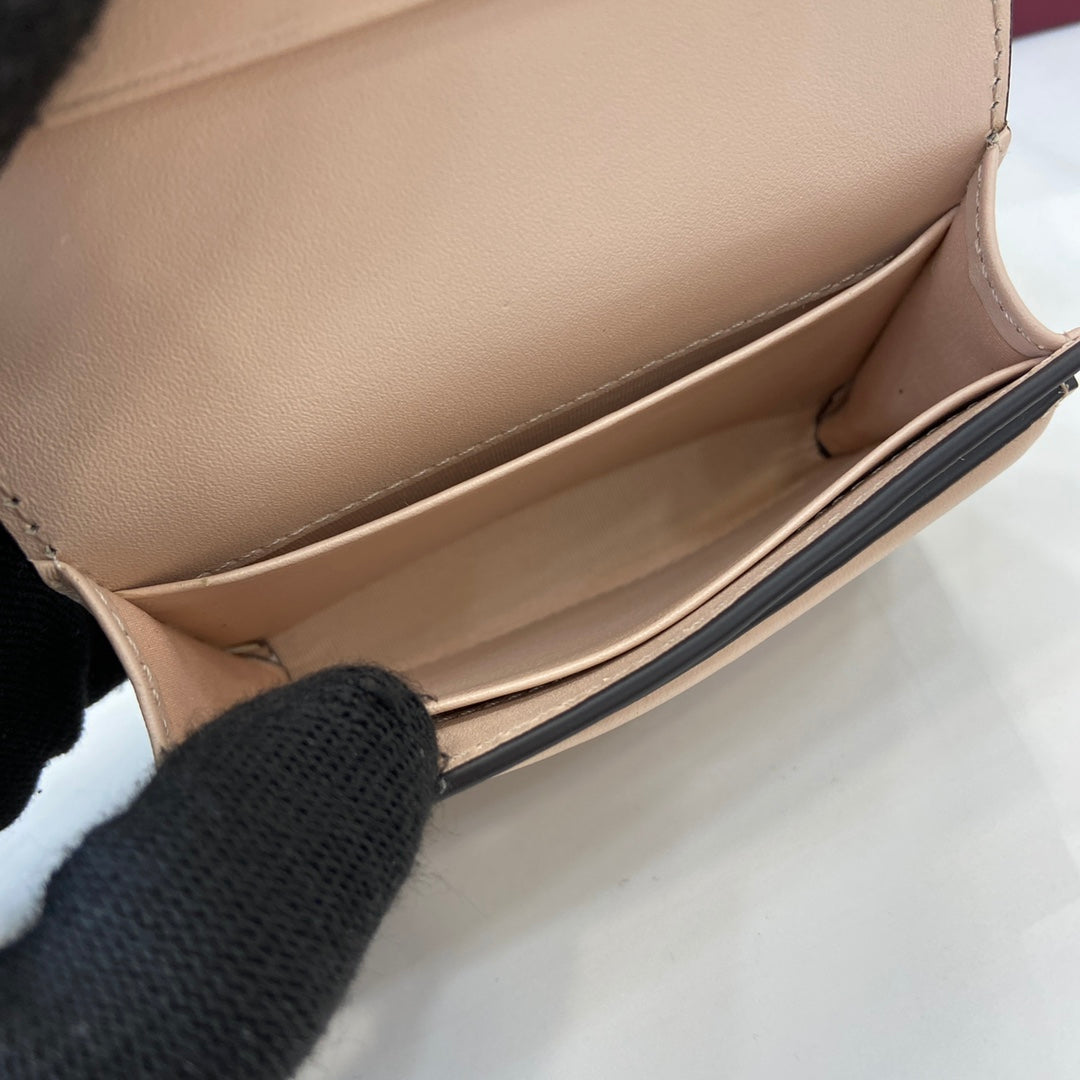 Gucci 818795 Gucci Blondie card case Aprioct