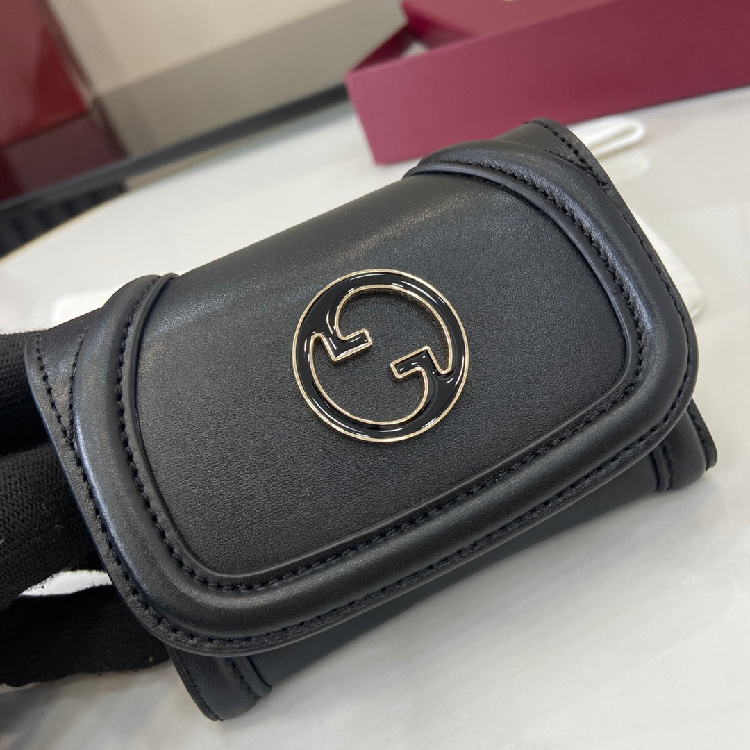Gucci 818795 Gucci Blondie card case Black