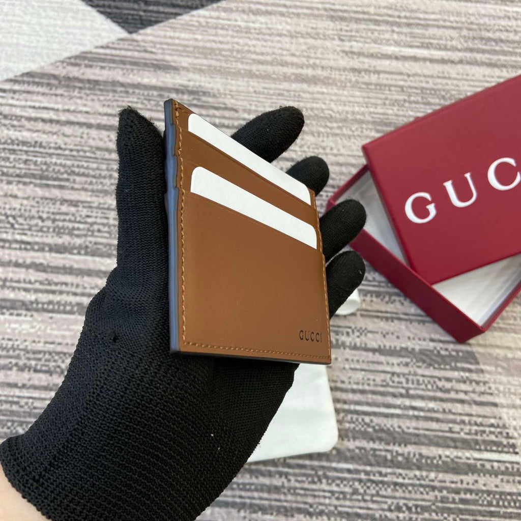 Gucci 818952 GG Emblem card case Brown Leather