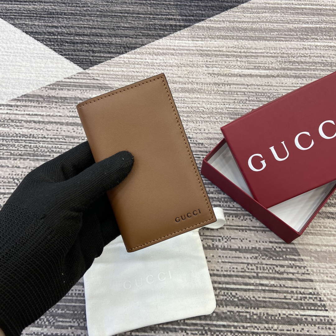 Gucci 818953 GG Emblem bi-fold embossed card case Brown - Default Title - View 1
