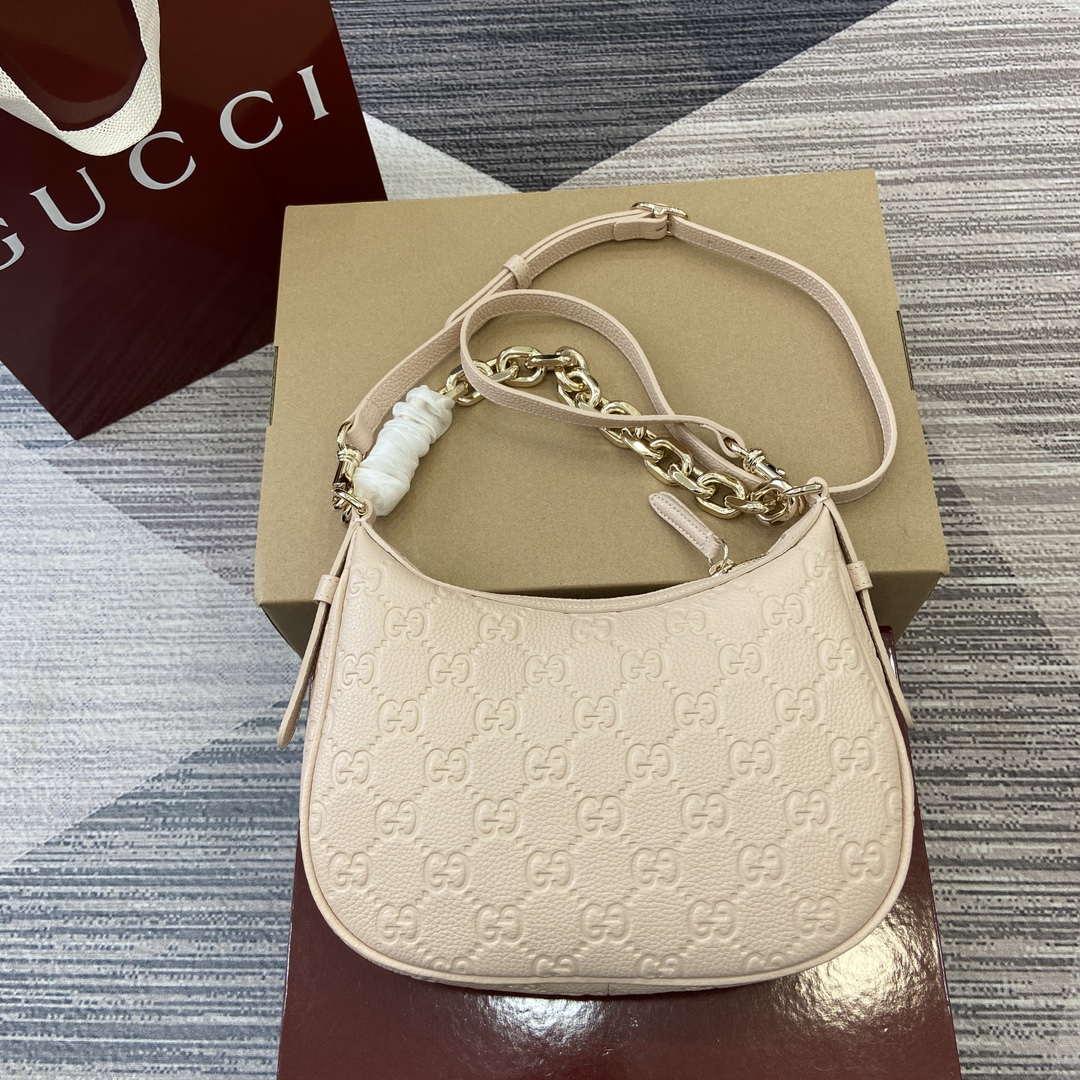 Gucci 820453 GG Emblem Medium Shoulder bag Beige