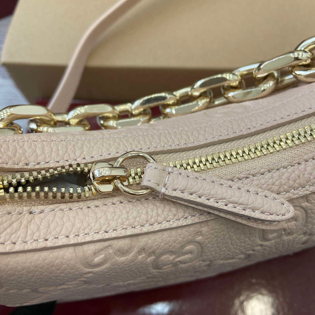 Gucci 820453 GG Emblem Medium Shoulder bag Beige