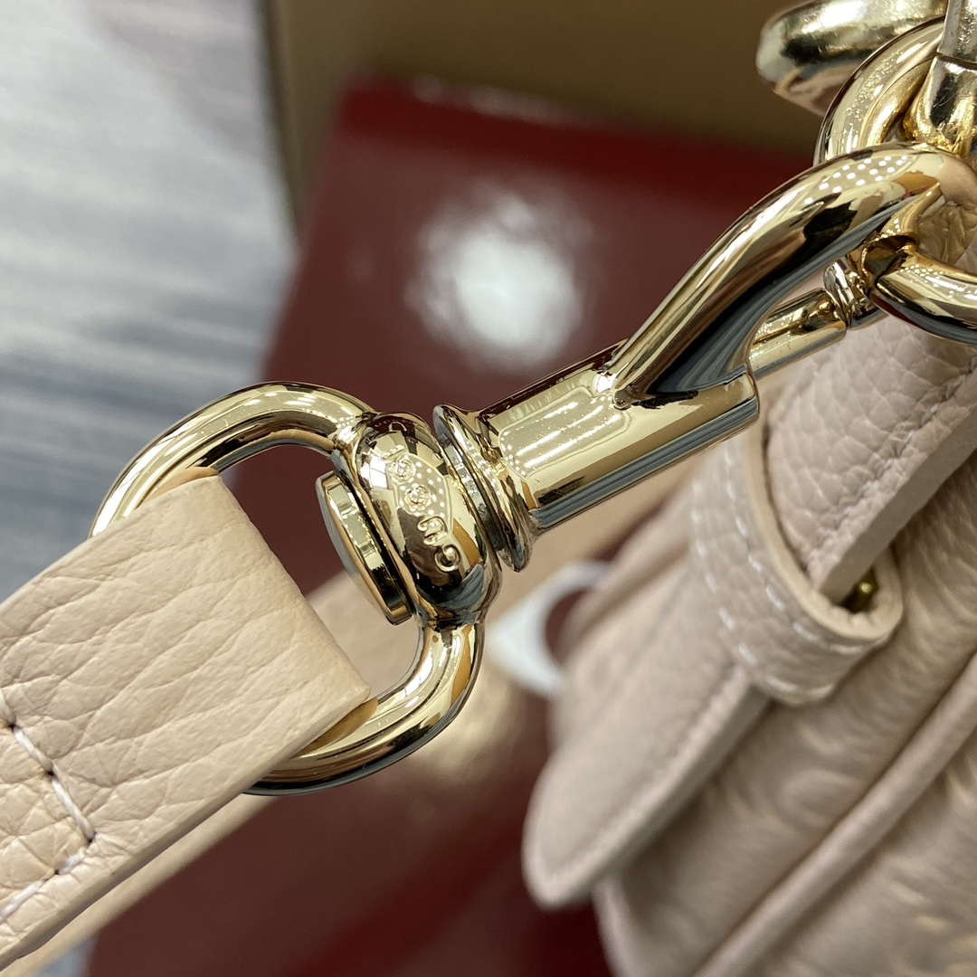 Gucci 820453 GG Emblem Medium Shoulder bag Beige - Default Title - View 7