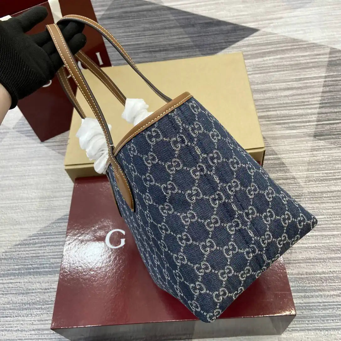 Gucci 820496 Gucci Totissima Small tote bag Navy Blue & Brown