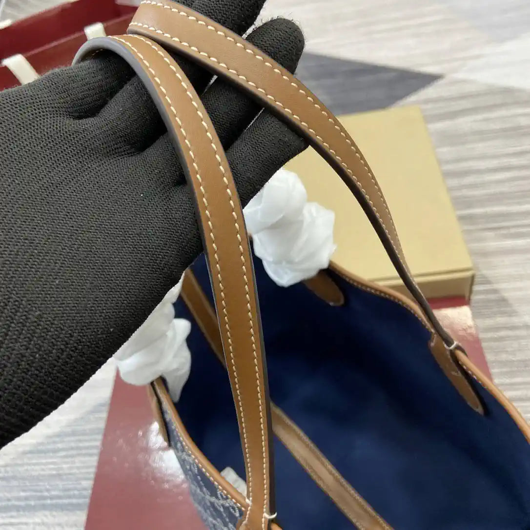 Gucci 820496 Gucci Totissima Small tote bag Navy Blue & Brown