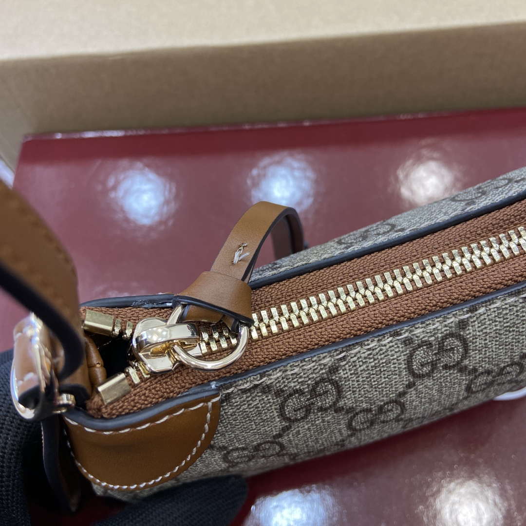 Gucci 820696 GG Emblem super mini shoulder bag Beige and Brown