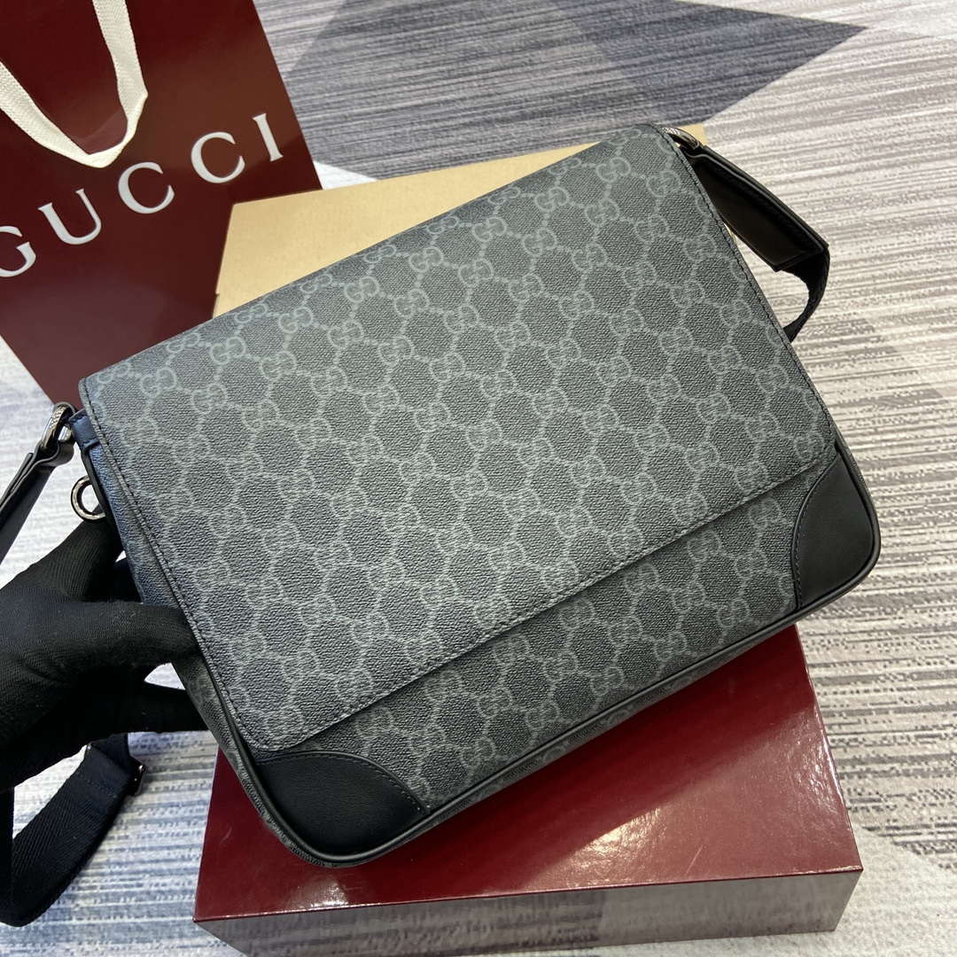 Gucci 821154 GG Emblem medium crossbody bag Black - Default Title - View 3