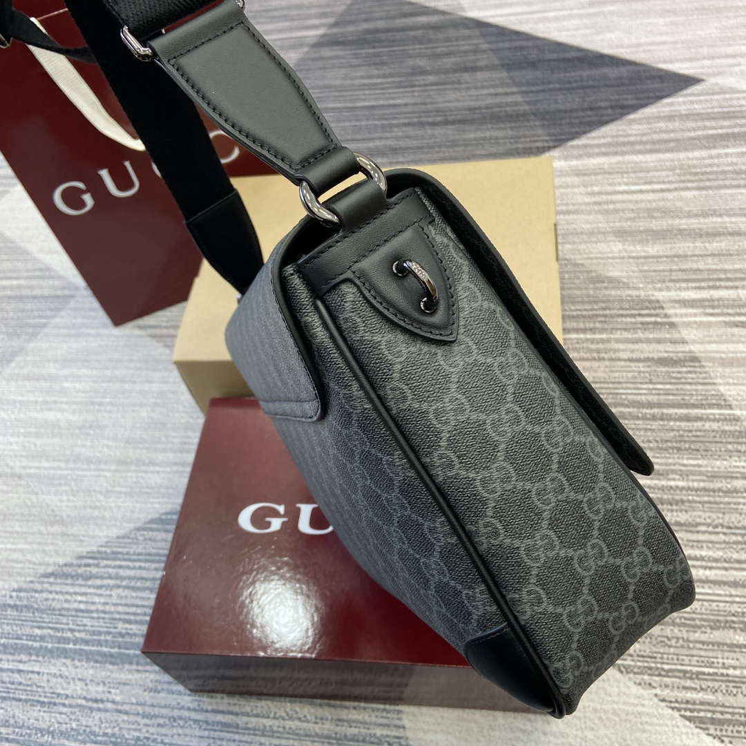 Gucci 821154 GG Emblem medium crossbody bag Black - Default Title - View 4