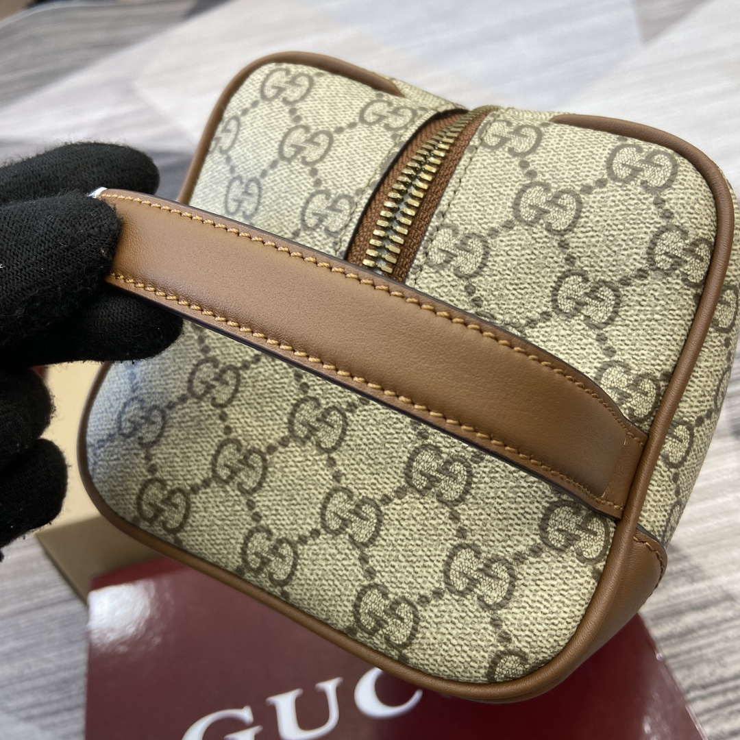 Gucci 821163 GG Emblem medium toiletry case Beige and dark brown - Default Title - View 8