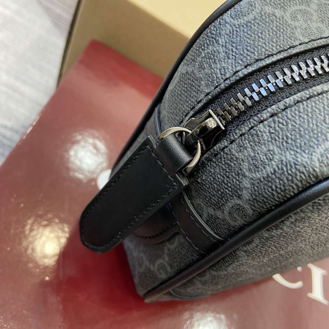 Gucci 821164 GG Emblem small toiletry case Black - Default Title - View 5