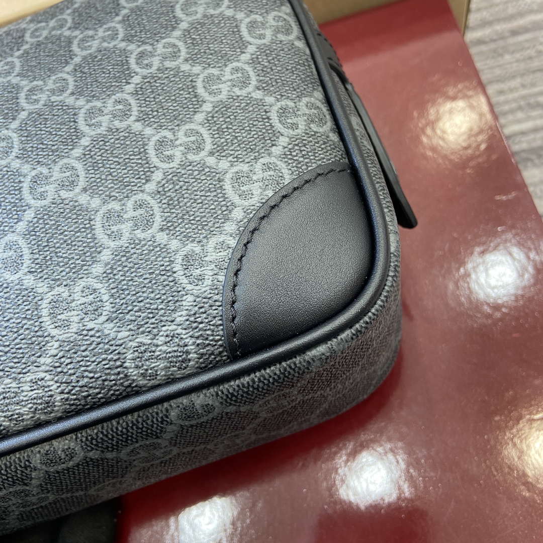 Gucci 821164 GG Emblem small toiletry case Black - Default Title - View 7
