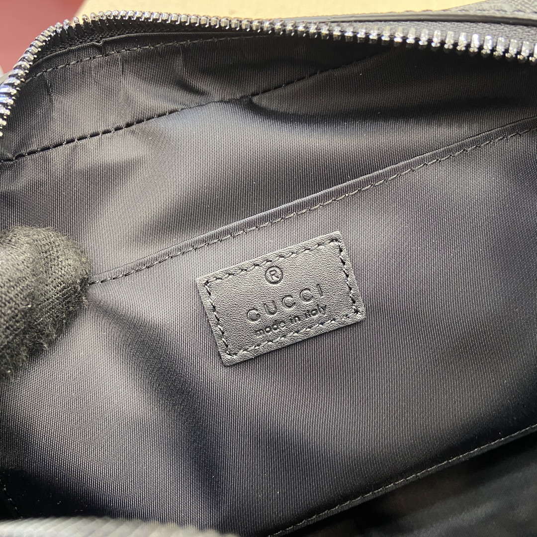 Gucci 821164 GG Emblem small toiletry case Black