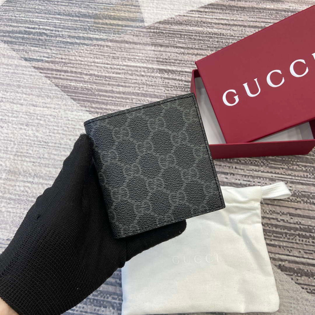 Gucci 821206 GG Emblem bi-fold wallet Black