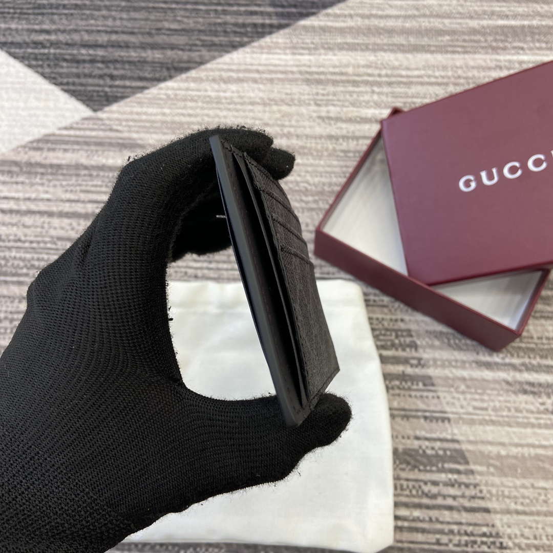 Gucci 821208 GG Emblem card case Black