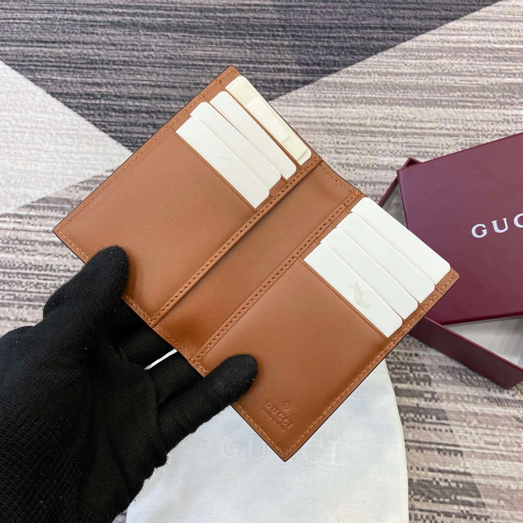 Gucci 821209 GG Emblem bi-fold card case Beige and dark brown
