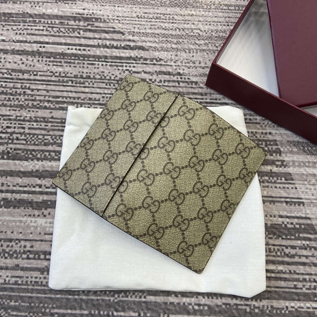 Gucci 821209 GG Emblem bi-fold card case Beige and dark brown