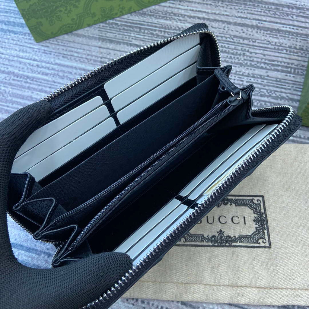 Gucci GG Emblem Black and  Beige 821803 mini wallet
