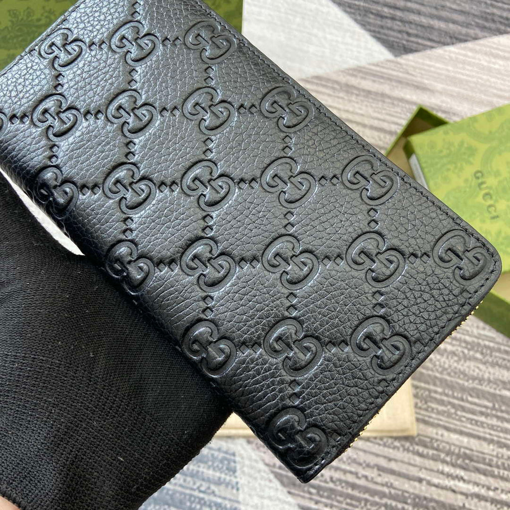 Gucci 821803 GG Emblem ultra-soft black embossing Black