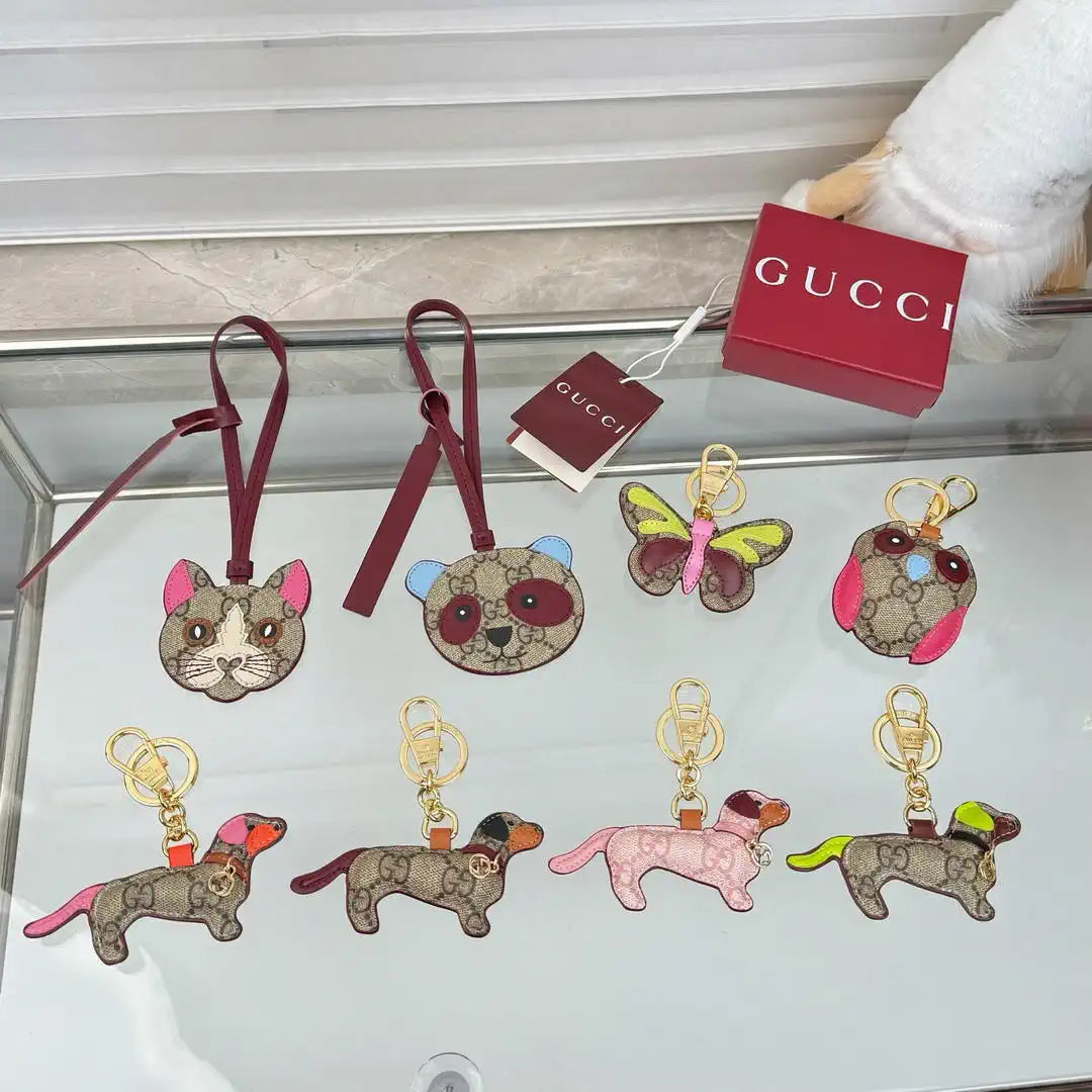 Gucci 821812 GG Marmont Keychain Dog-shaped bag charm