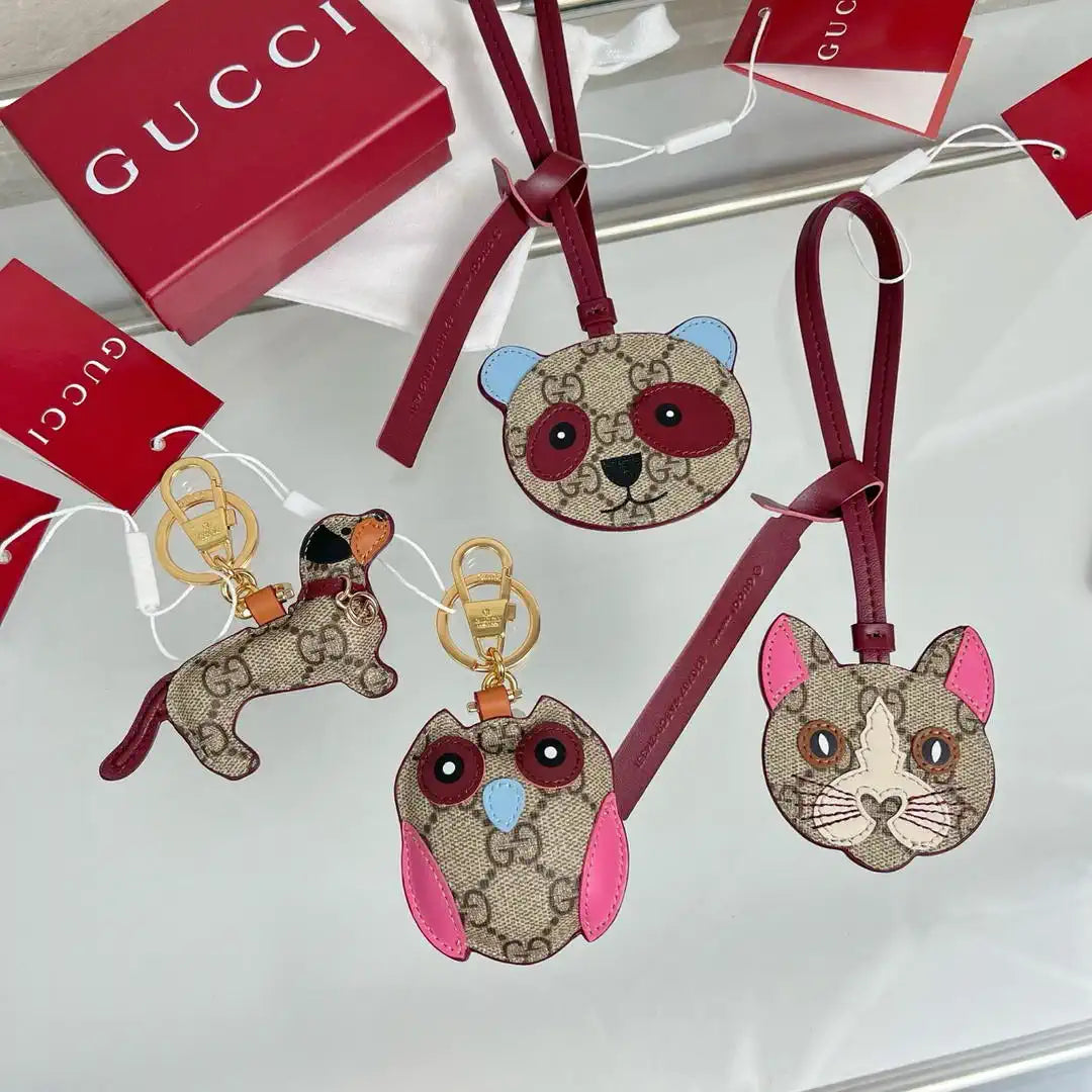 Gucci 821812 GG Marmont Keychain Dog-shaped bag charm