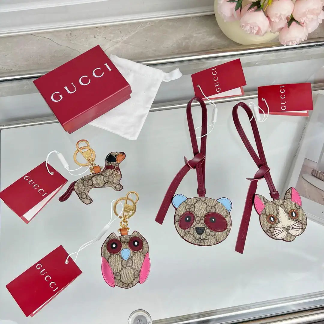 Gucci 821812 GG Marmont Keychain Dog-shaped bag charm