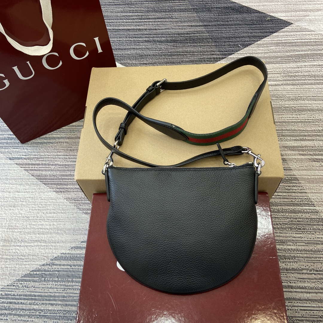 Gucci 824529 Gucci B Small Bag Black