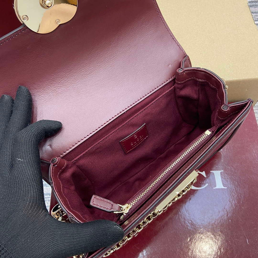 Gucci 826761 Gucci Go Small Shoulder Bag Red