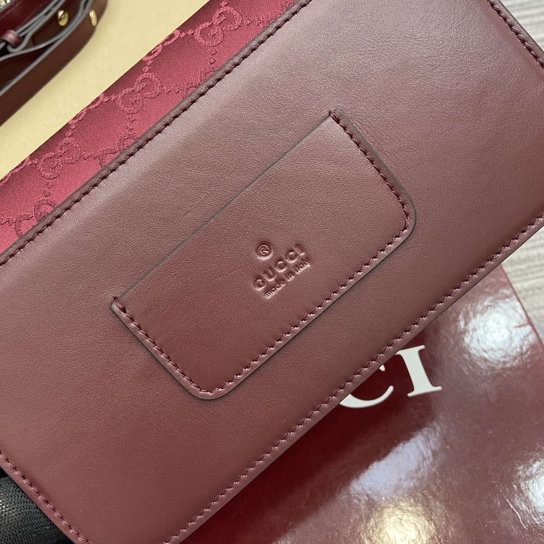 Gucci 826761 Gucci Go Small Shoulder Bag Red - Default Title - View 3