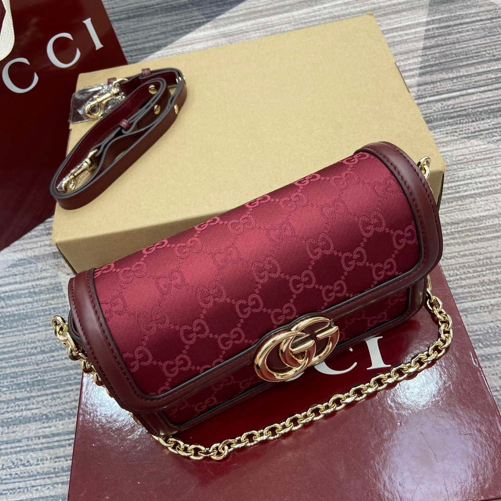 Gucci 826761 Gucci Go Small Shoulder Bag Red