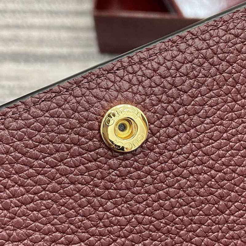 Gucci 828147 Gucci Softbit Continental Wallet Ancora red