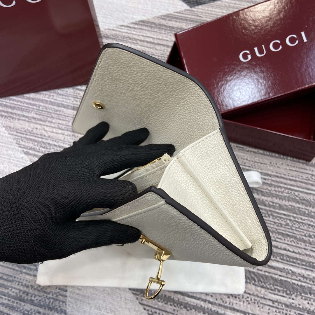 Gucci 828147 Gucci Softbit Continental Wallet White